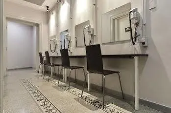 The Yellow - Hostel Rome