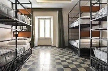 The Yellow - Hostel Rome