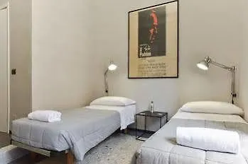 The Yellow - Hostel Rome 0*,