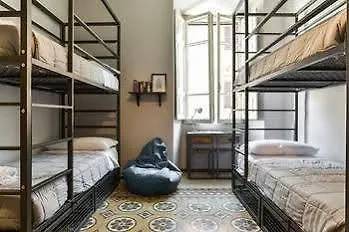 The Yellow - Hostel Rome